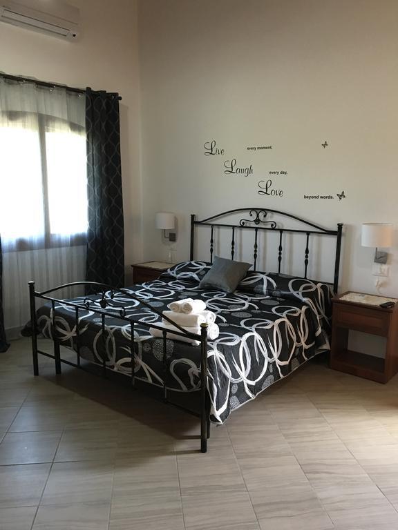 Casale Del Golfo Guest House กัสเตลลัมมาเร เดล โกลโฟ ภายนอก รูปภาพ